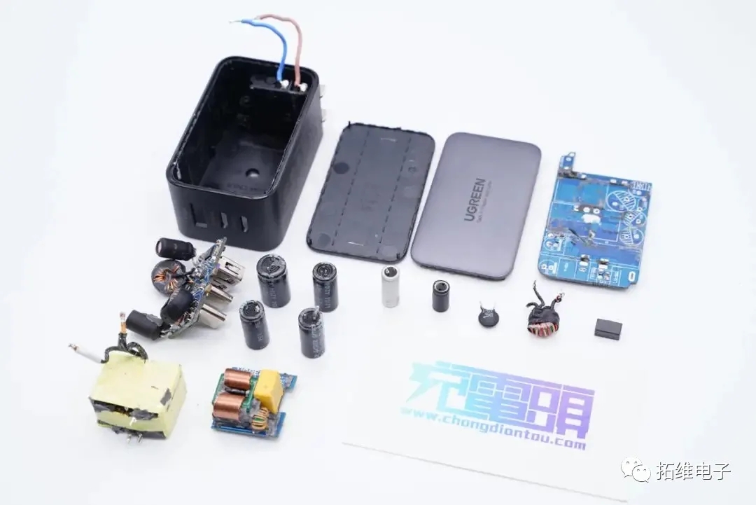 <b>亿光EL1018光耦在绿联65W 2C1A氮化镓快充充电器上的</b>
